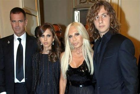 donatella versace sulla serie|donatella versace husband.